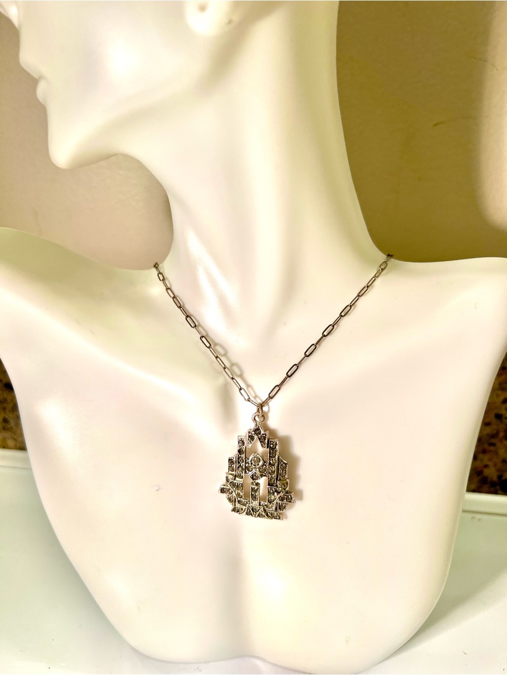 Vintage Silver Tone Art Deco-Style Pendant Necklace with Rhinestones 14”